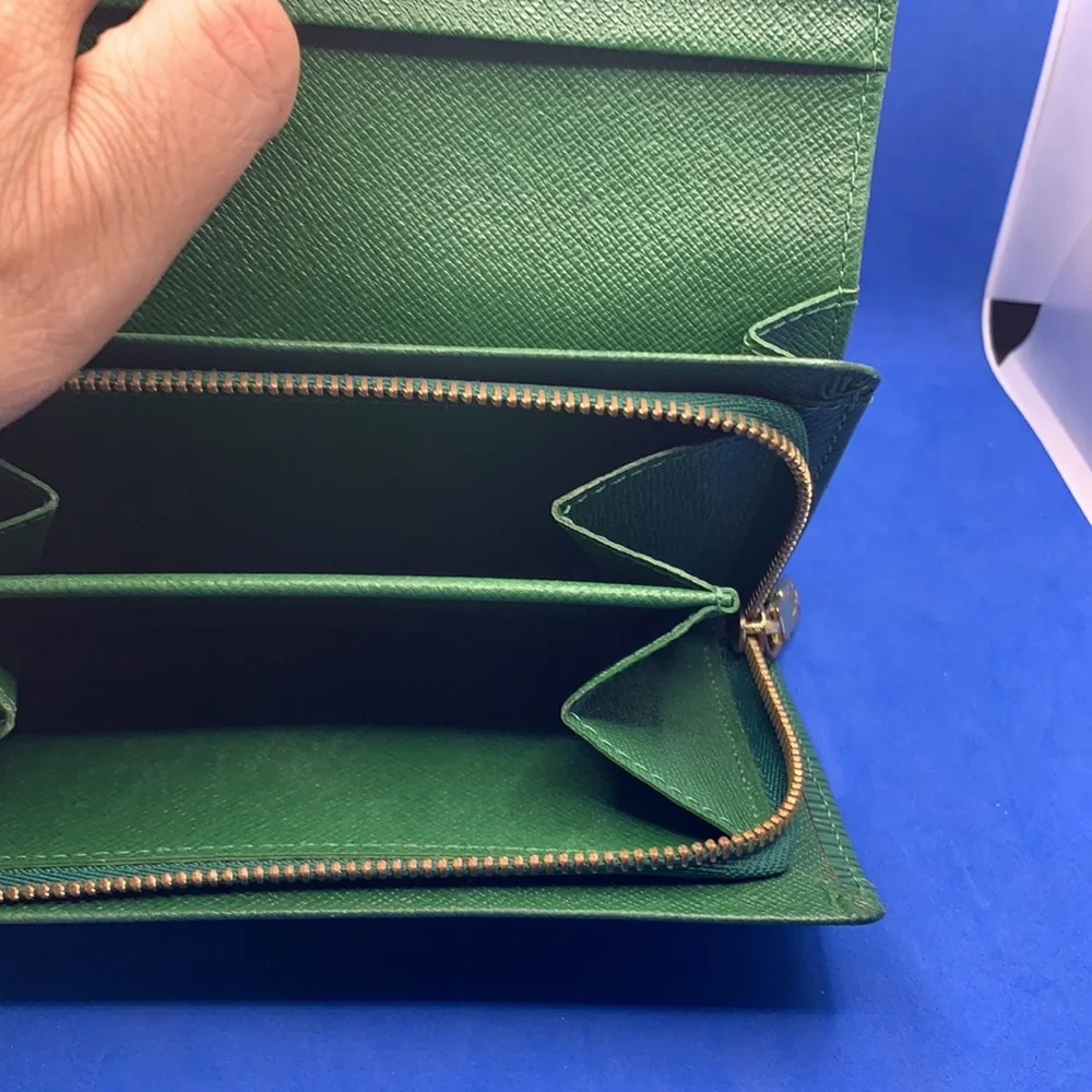 Louis Vuitton Epi vintage Tresor wallet - Picture 5 of 12